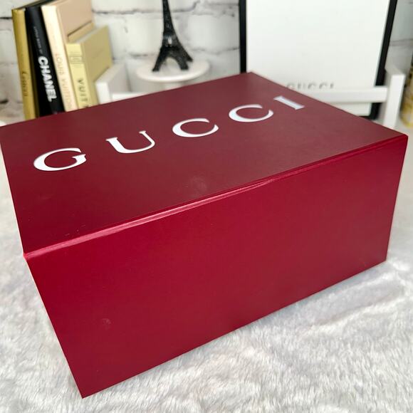 GUCCI Large Red magnetic closure gift box - Picture 5 of 10